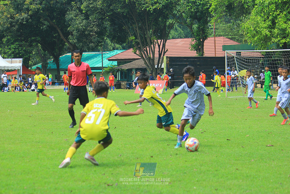 ijl u11 190426 asia football school vs maesa pararaider white