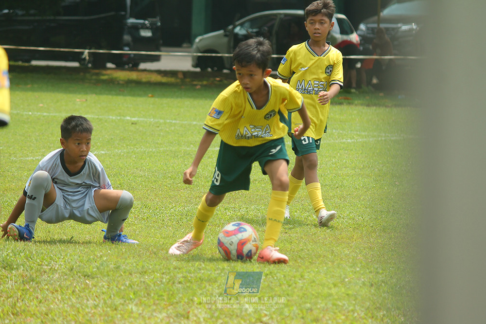 ijl u11 190426 asia football school vs maesa pararaider white