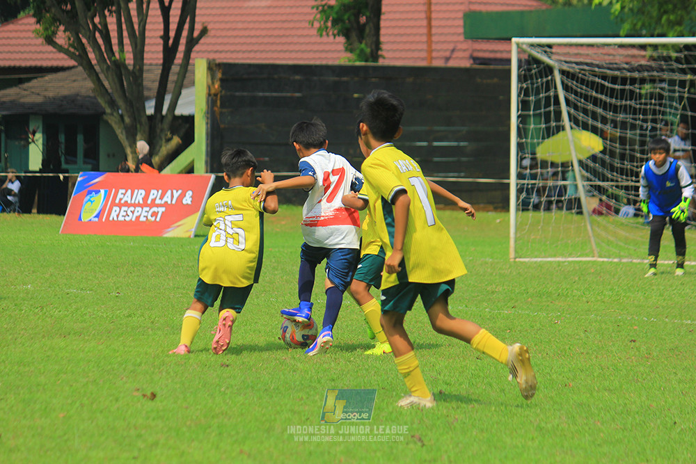ijl u11 190426 maesa pararaider white vs binna banua fc