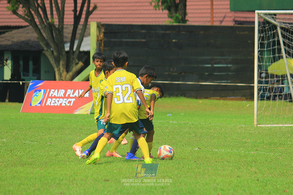 ijl u11 190426 maesa pararaider white vs binna banua fc