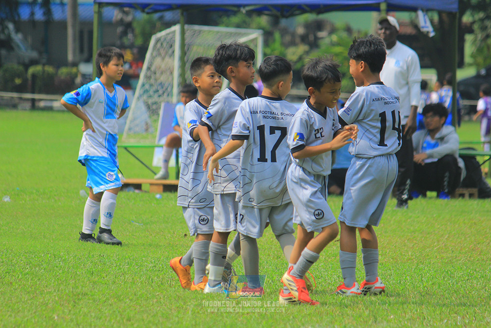 ijl u11 190426 proball football vs asia football school