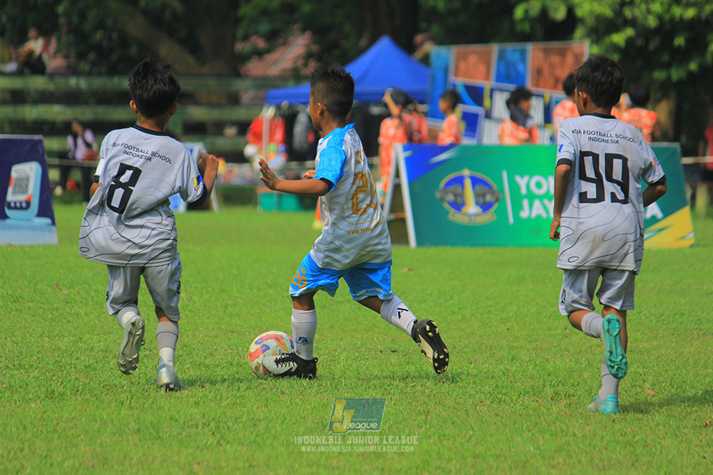 ijl u11 190426 proball football vs asia football school