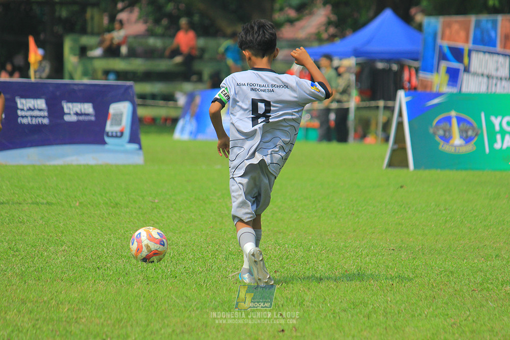 ijl u11 190426 proball football vs asia football school