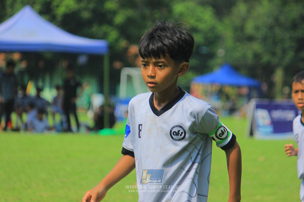 ijl u11 190426 proball football vs asia football school