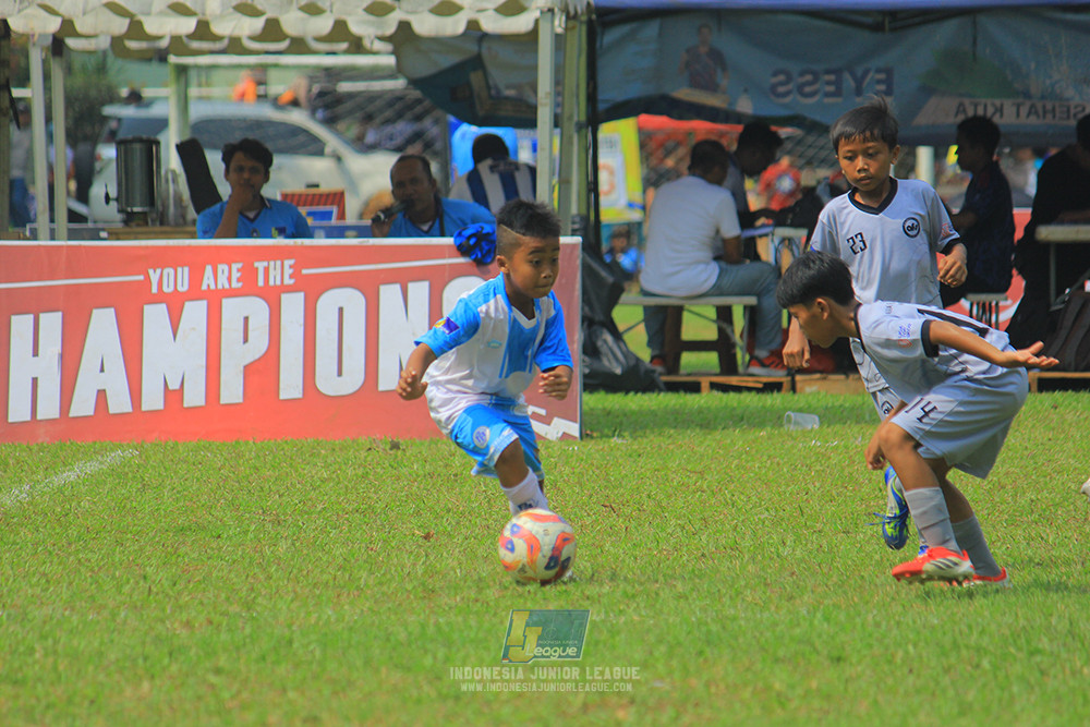 ijl u11 190426 proball football vs asia football school