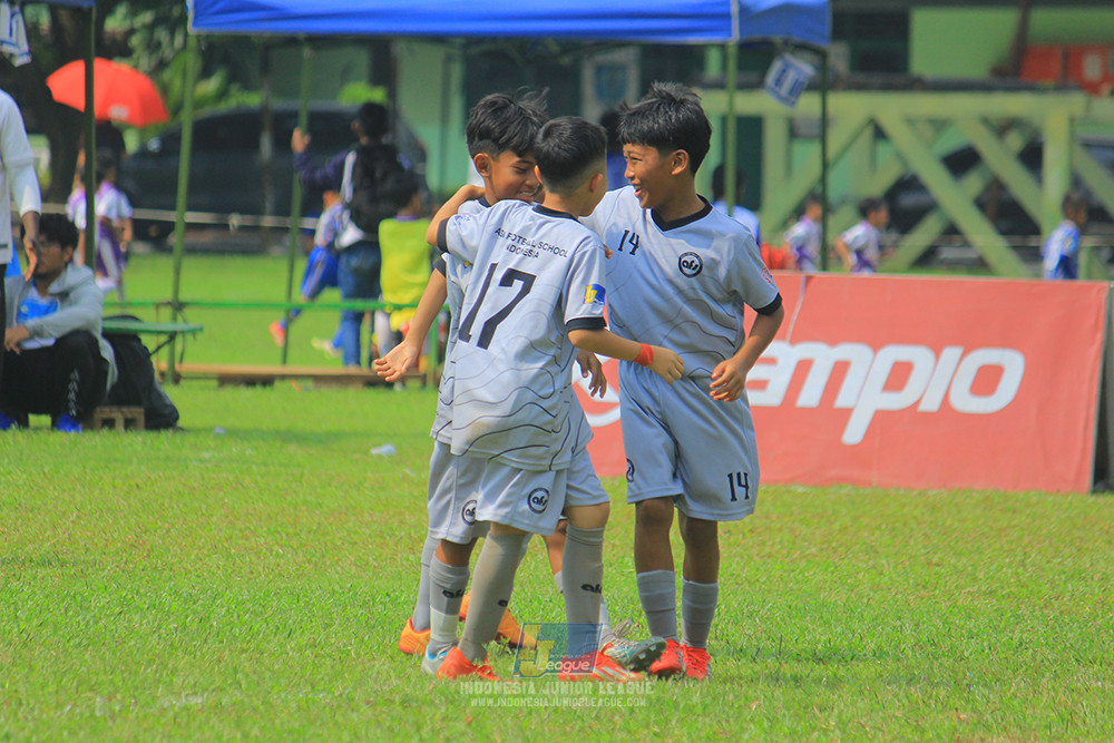 ijl u11 190426 proball football vs asia football school