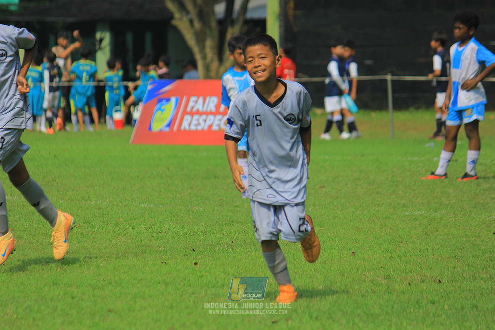 ijl u11 190426 proball football vs asia football school