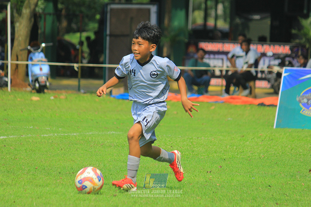 ijl u11 190426 proball football vs asia football school