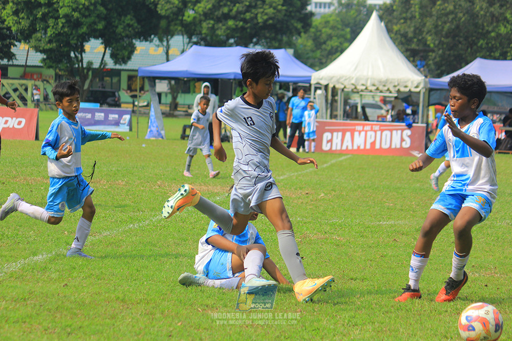 ijl u11 190426 proball football vs asia football school