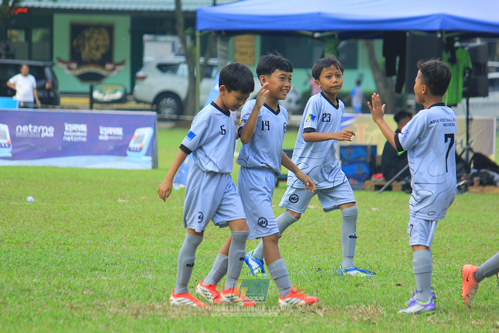 ijl u11 190426 proball football vs asia football school
