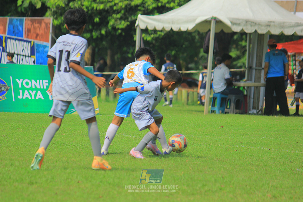 ijl u11 190426 proball football vs asia football school