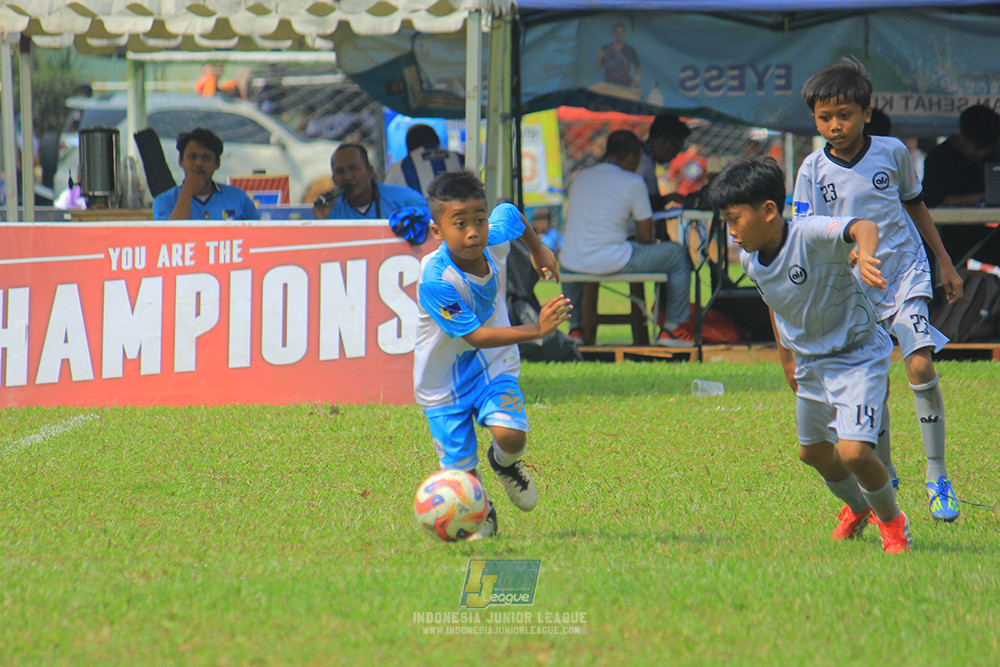 ijl u11 190426 proball football vs asia football school