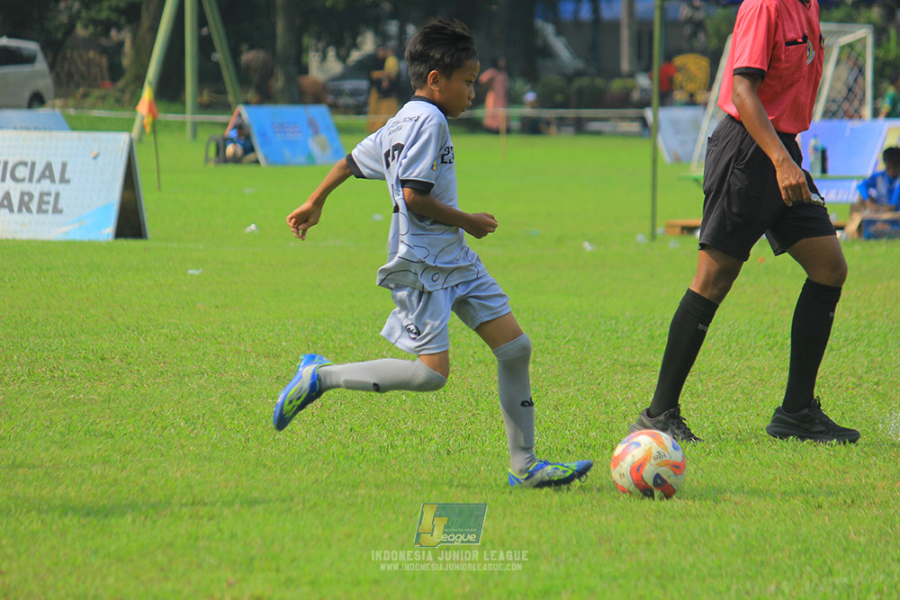 ijl u11 190426 proball football vs asia football school