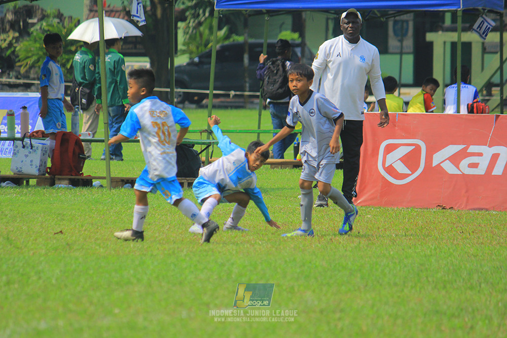 ijl u11 190426 proball football vs asia football school