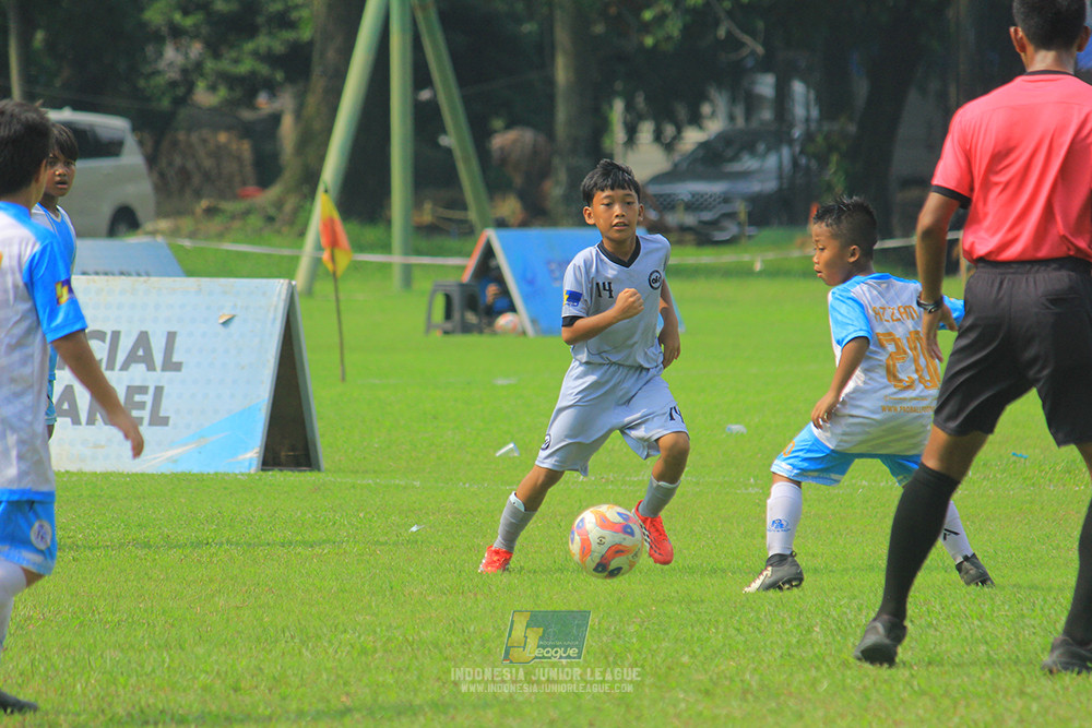 ijl u11 190426 proball football vs asia football school
