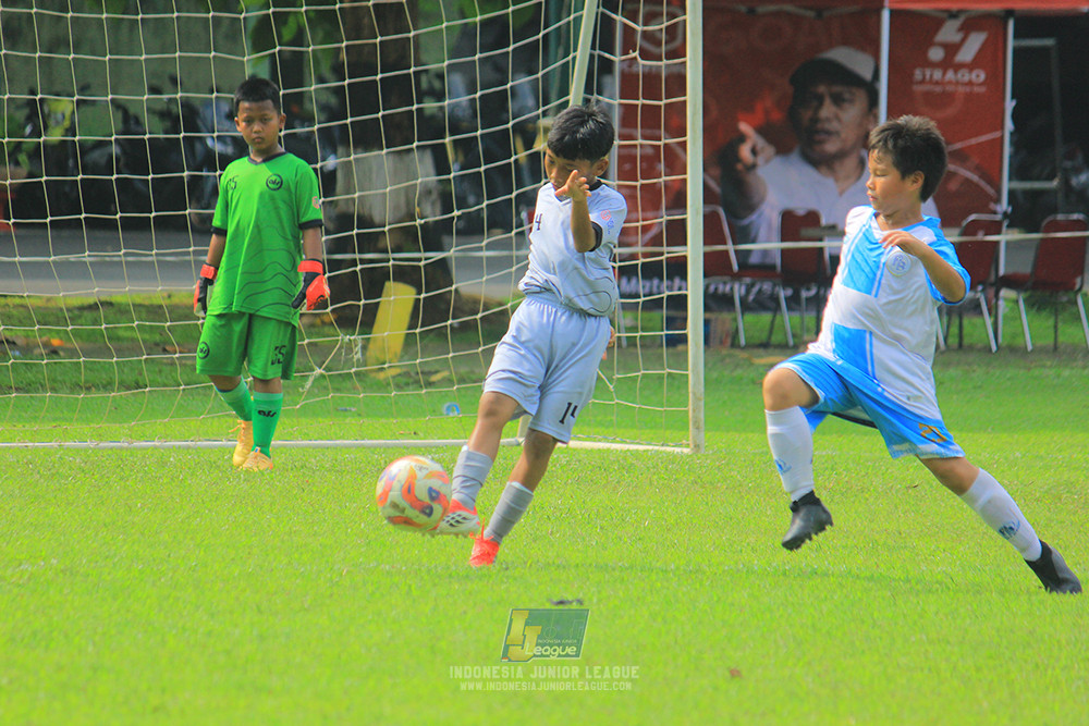 ijl u11 190426 proball football vs asia football school