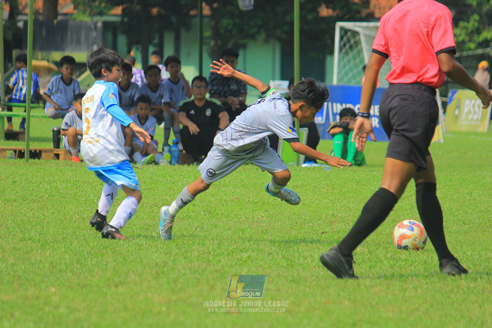 ijl u11 190426 proball football vs asia football school
