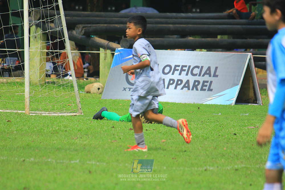 ijl u11 190426 proball football vs asia football school