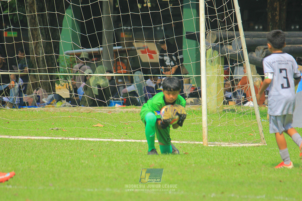 ijl u11 190426 proball football vs asia football school