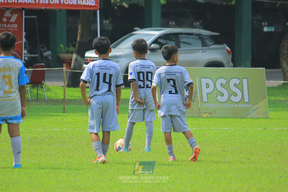 ijl u11 190426 proball football vs asia football school