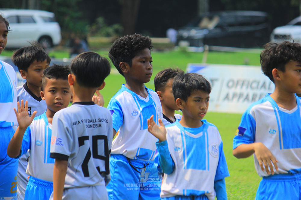 ijl u11 190426 proball football vs asia football school