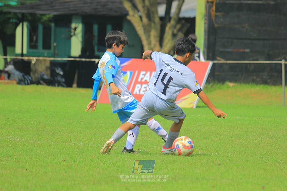 ijl u11 190426 proball football vs asia football school