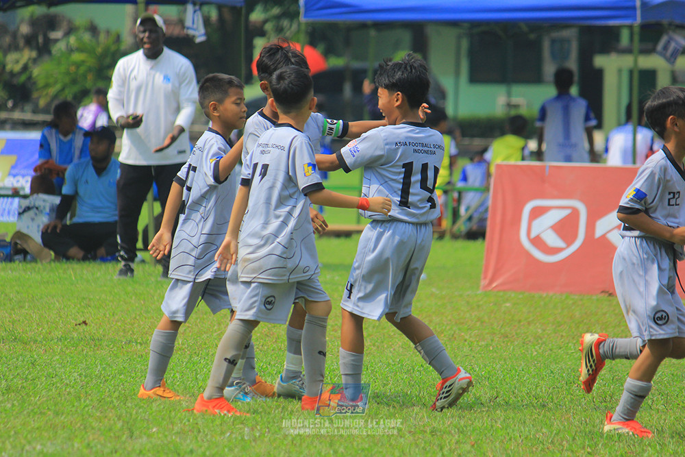 ijl u11 190426 proball football vs asia football school