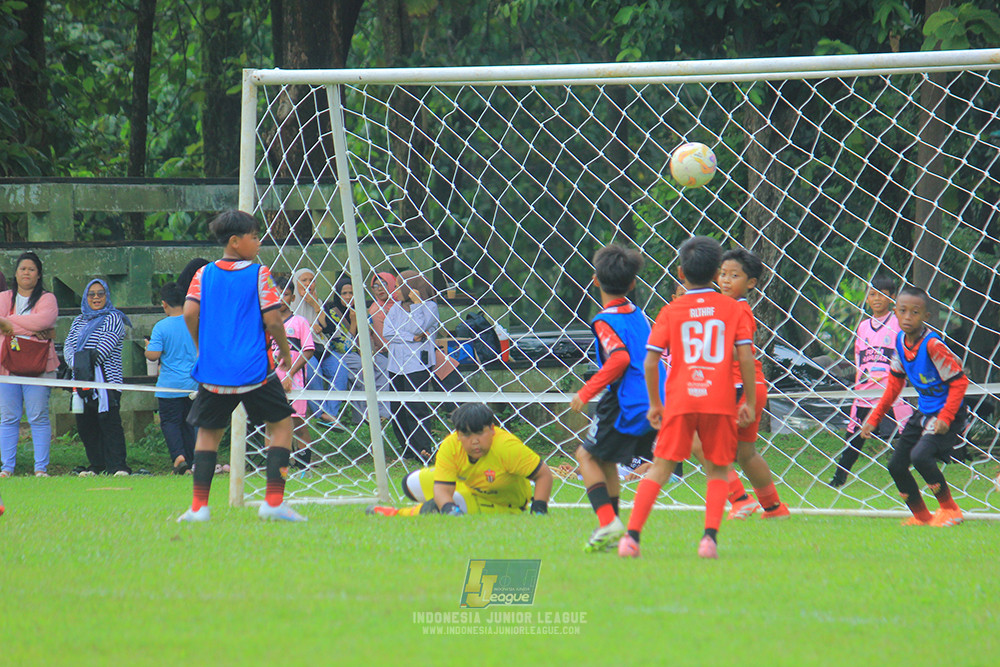 ijl u11 240526 kids soccer family vs diklat paku jaya