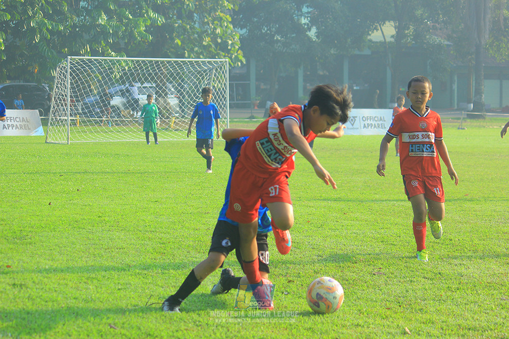 ijl u11 240526 steelford united vs kids soccer family