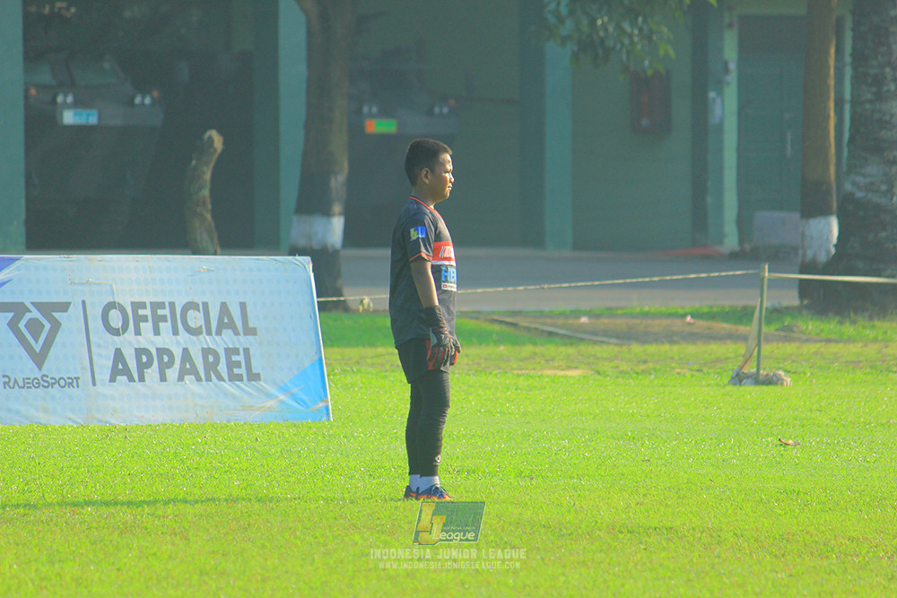 ijl u11 240526 steelford united vs kids soccer family