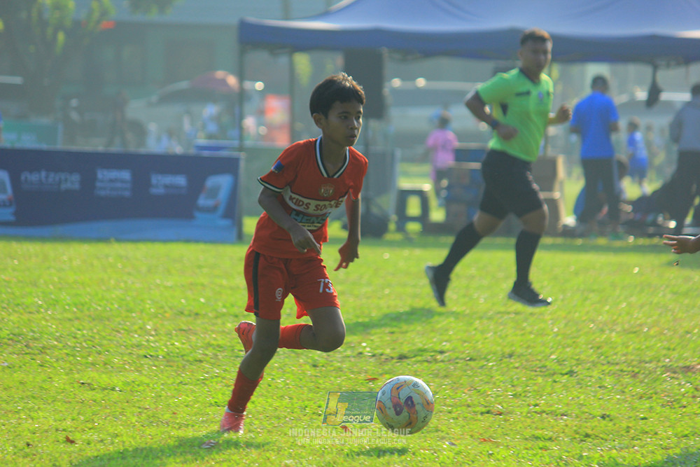 ijl u11 240526 steelford united vs kids soccer family
