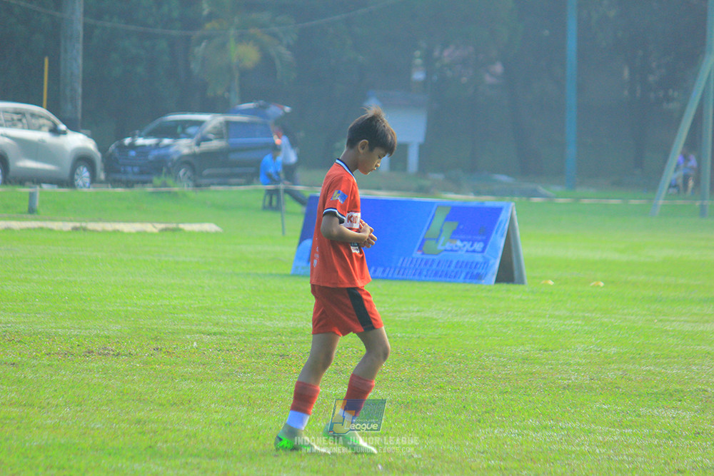 ijl u11 240526 steelford united vs kids soccer family