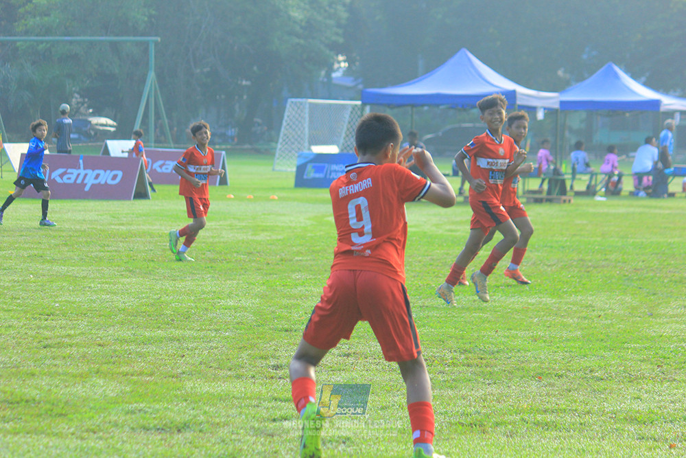 ijl u11 240526 steelford united vs kids soccer family