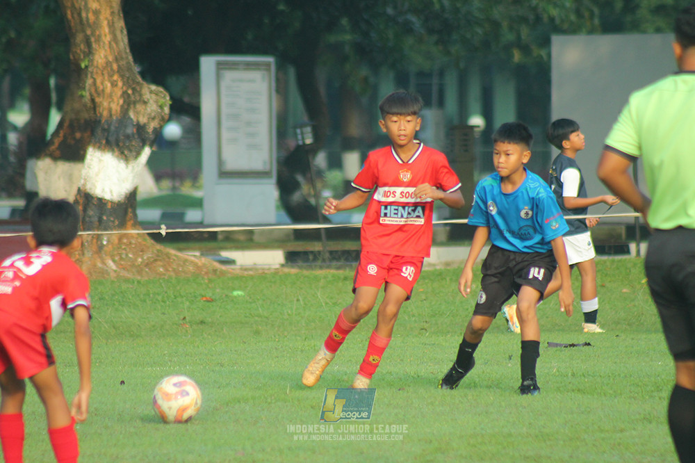 ijl u11 240526 steelford united vs kids soccer family