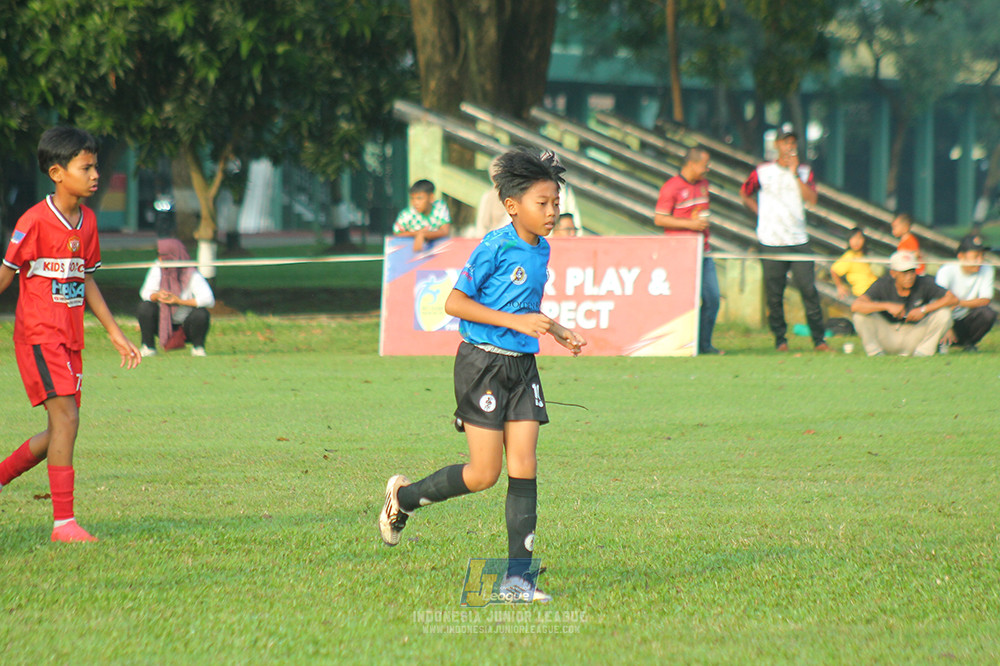 ijl u11 240526 steelford united vs kids soccer family