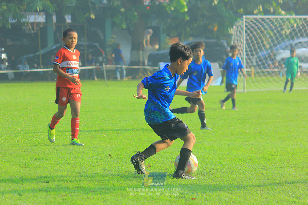 ijl u11 240526 steelford united vs kids soccer family