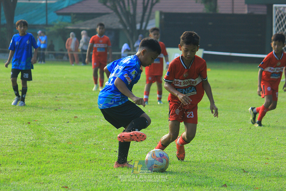 ijl u11 240526 steelford united vs kids soccer family