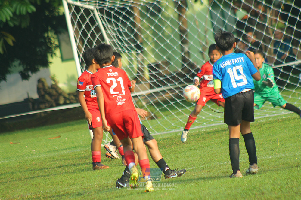 ijl u11 240526 steelford united vs kids soccer family