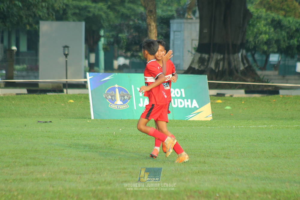 ijl u11 240526 steelford united vs kids soccer family