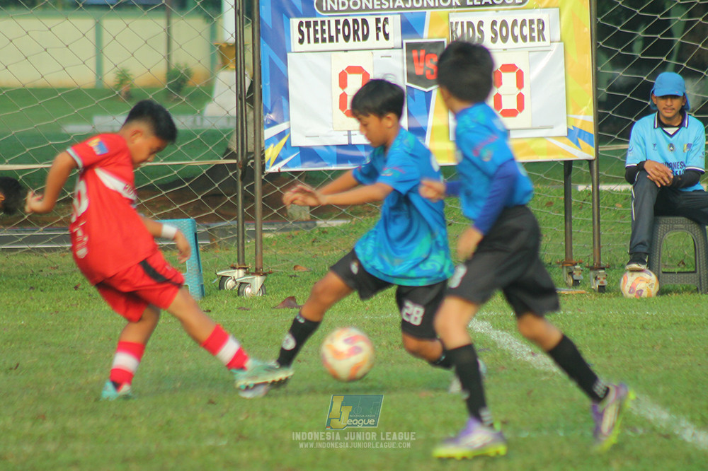ijl u11 240526 steelford united vs kids soccer family