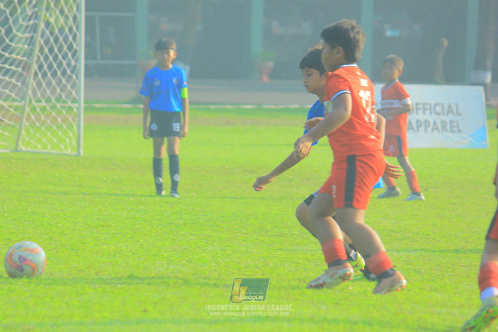 ijl u11 240526 steelford united vs kids soccer family