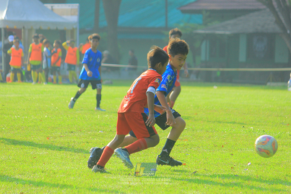 ijl u11 240526 steelford united vs kids soccer family