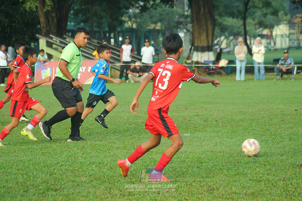ijl u11 240526 steelford united vs kids soccer family
