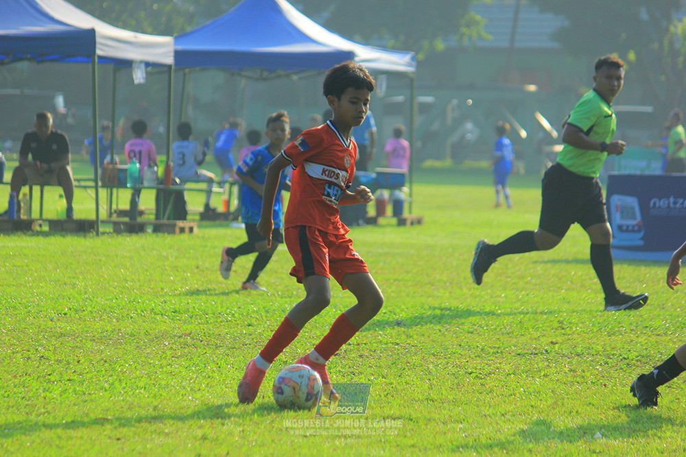 ijl u11 240526 steelford united vs kids soccer family