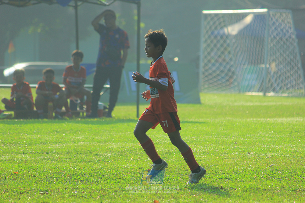 ijl u11 240526 steelford united vs kids soccer family