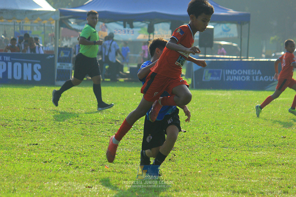 ijl u11 240526 steelford united vs kids soccer family