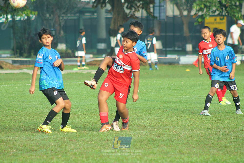 ijl u11 240526 steelford united vs kids soccer family
