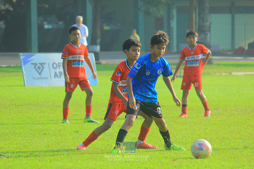ijl u11 240526 steelford united vs kids soccer family