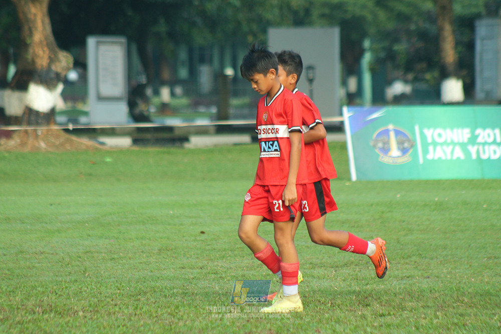 ijl u11 240526 steelford united vs kids soccer family
