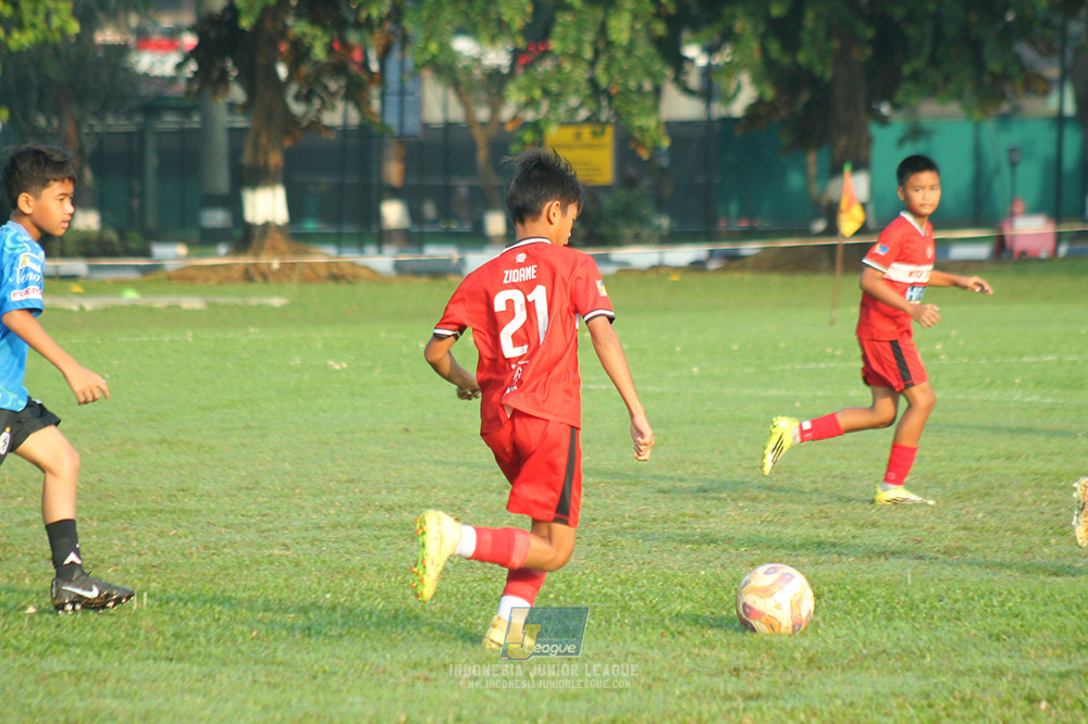 ijl u11 240526 steelford united vs kids soccer family